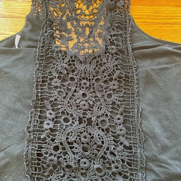 Poof embroidered tank top - Picture 5 of 5